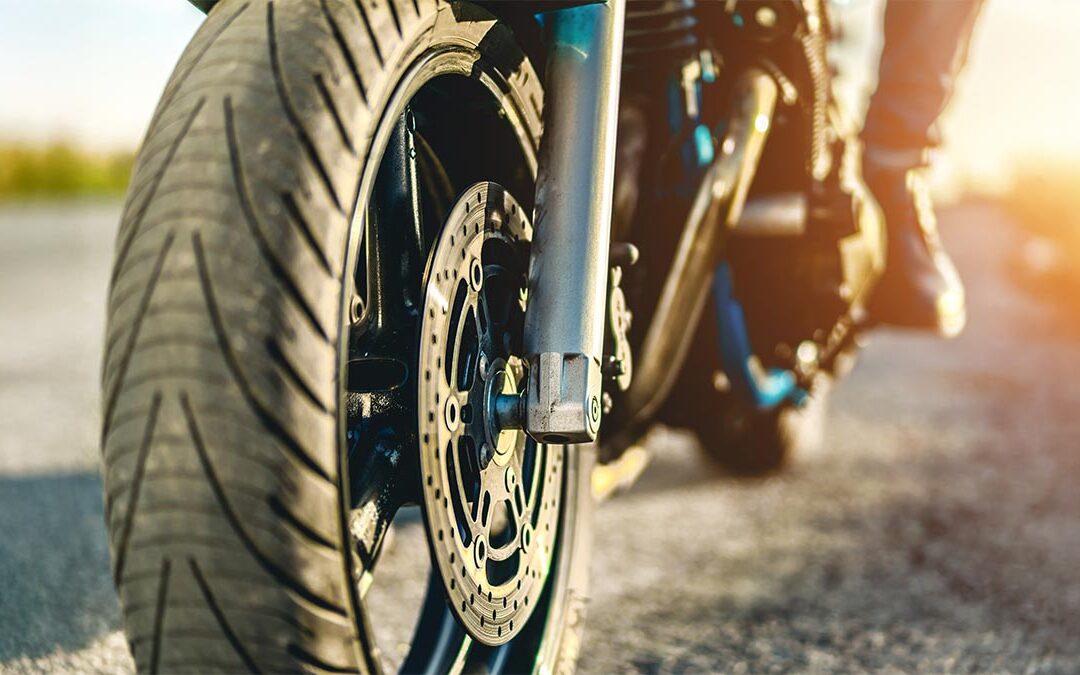 Como escolher o melhor pneu para sua moto