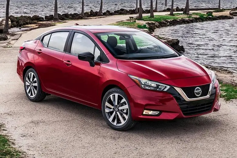 Nissan Versa 2020